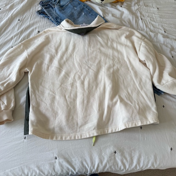 Peloton Cream and Black Fleece‎ Pullover Size XL - Picture 6 of 6